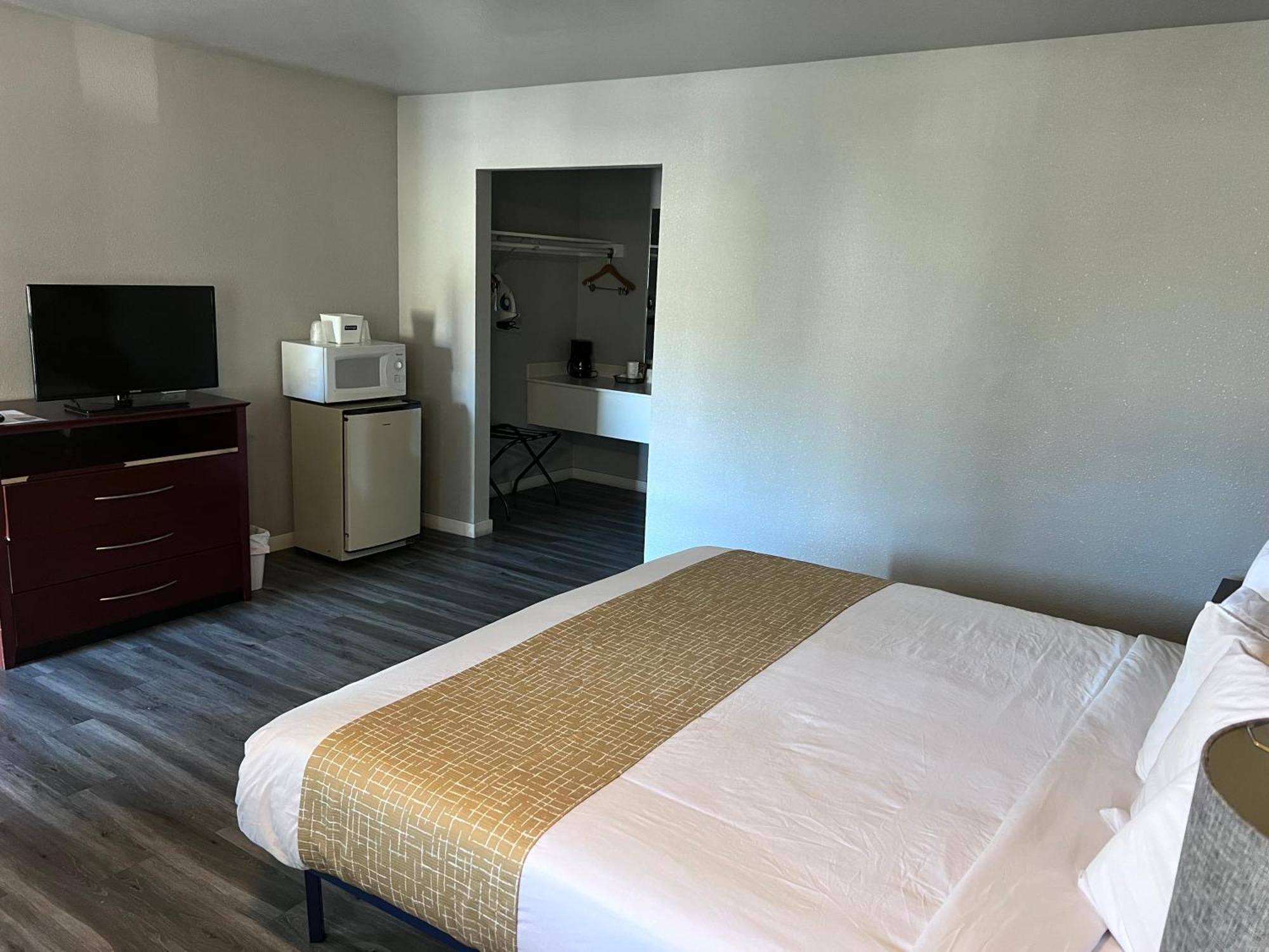 Travelodge By Wyndham Redding Ca Kültér fotó